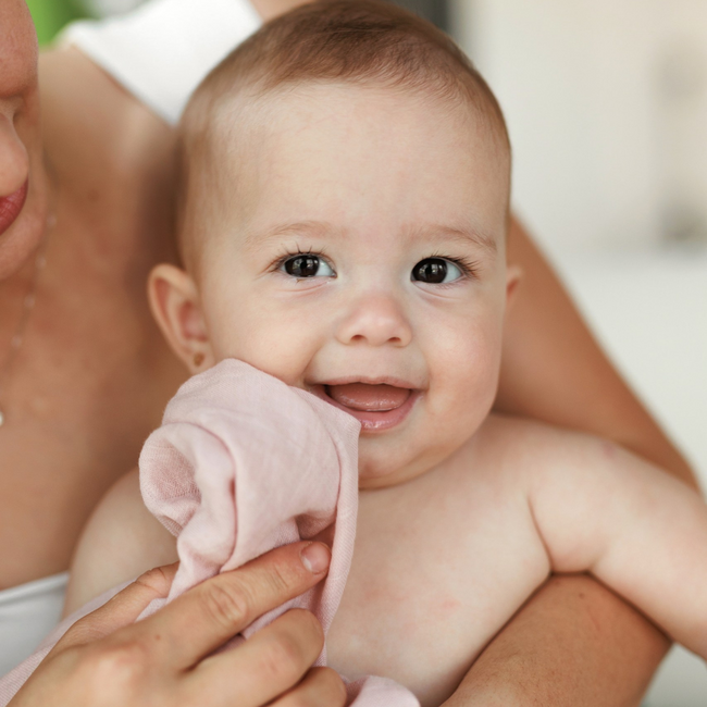 Onino - muselina multifunctionala din bumbac 100% organic, hug.me, sandy rose, x1 bucata, 120 x 120 cm, certificata gots bbbcdsw005