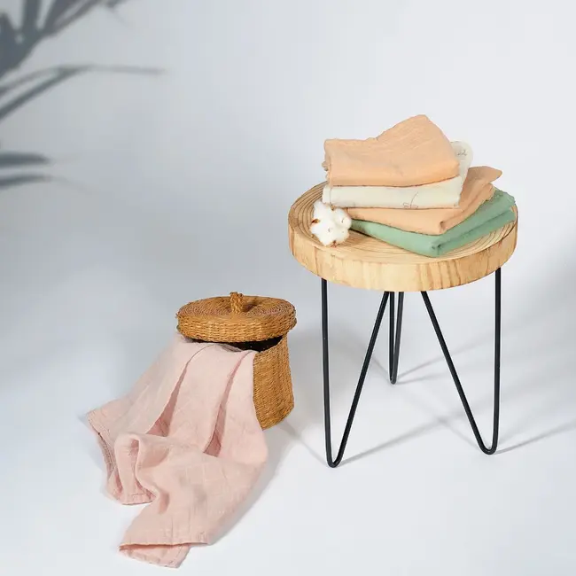 Onino - muselina multifunctionala din bumbac 100% organic, hug.me, warm peach, x1 bucata, 120 x 120 cm, certificata gots bbbcdsw006