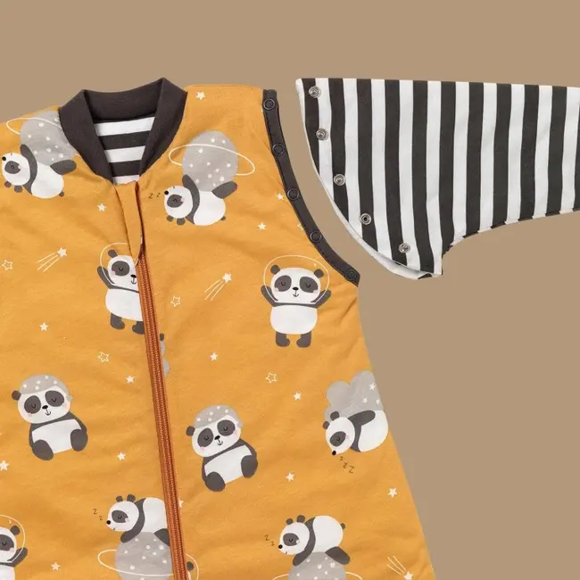 Sac de dormit cu picioruse si maneca lunga detasabila Panda 110 cm + manseta 1.0 Tog BBXCJ784-10FSN