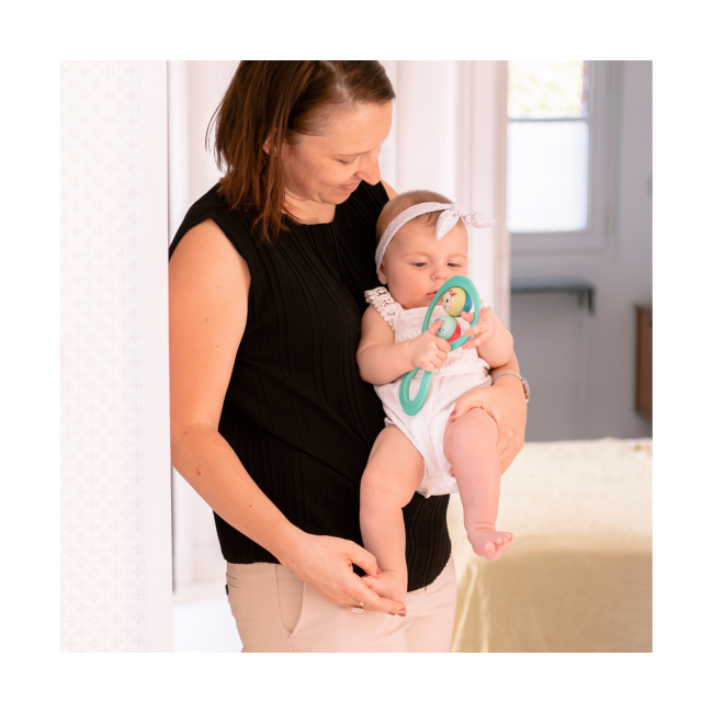 Set cadou girafa sophie, zornaitoare si breloc vu010324