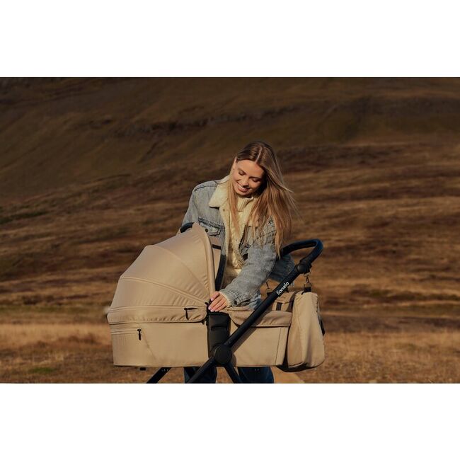 Carucior 2 in 1, Lionelo, Meril, Cu landou si scaun cu dimensiune XL, Reversibil, Cu sistem de ventilatie 3D, Cu accesorii, Pana la 22 kg, De la nastere, Conform cu EN1888-1 EN1888-2, EN1466, Bej BYNLO-MERIL_2IN1_BEIGE_SAND
