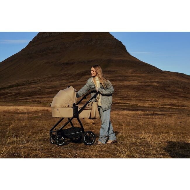 Carucior 2 in 1, Lionelo, Meril, Cu landou si scaun cu dimensiune XL, Reversibil, Cu sistem de ventilatie 3D, Cu accesorii, Pana la 22 kg, De la nastere, Conform cu EN1888-1 EN1888-2, EN1466, Bej BYNLO-MERIL_2IN1_BEIGE_SAND