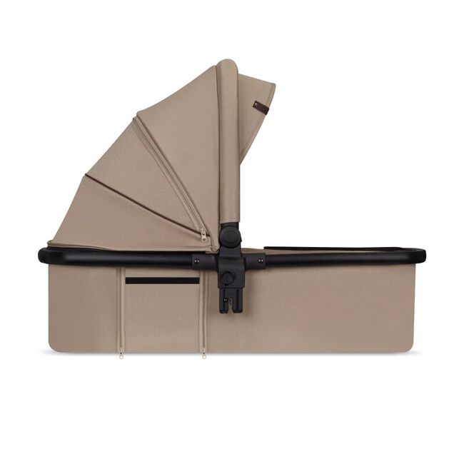 Carucior 3 in 1, Lionelo, Amber, Landou intarit, Scoica auto testata ADAC, Reversibil, Cu accesorii, Geanta parinti, Pana la 22 kg, Bej BYNLO-AMBER_3IN1_BEIGE_SAND