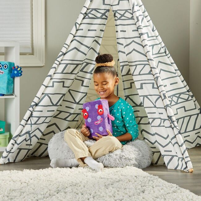 Mascota din plus numberblocks - sase