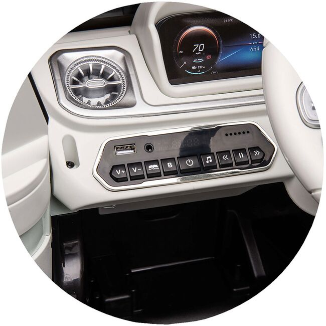 Masinuta electrica Chipolino SUV Mercedes EQG cu scaun din piele si roti EVA black HUBELJMBEQG01B