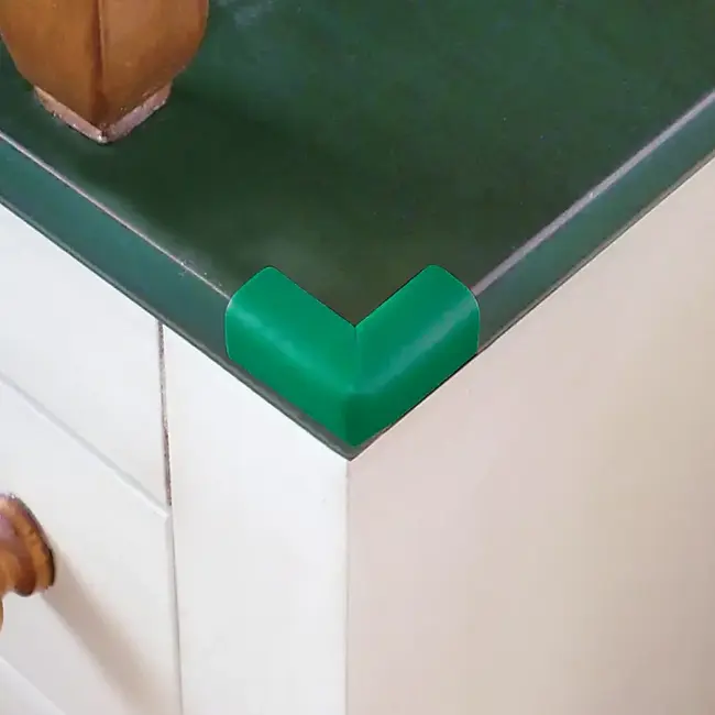 Protectie colturi mobila, verde