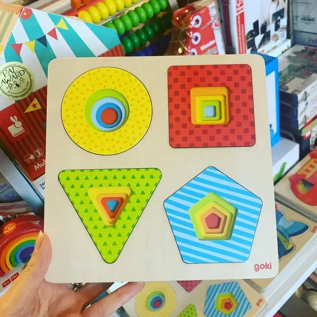 Puzzle copii 2 ani+ forme geometrice de lemn goki   carboysafety