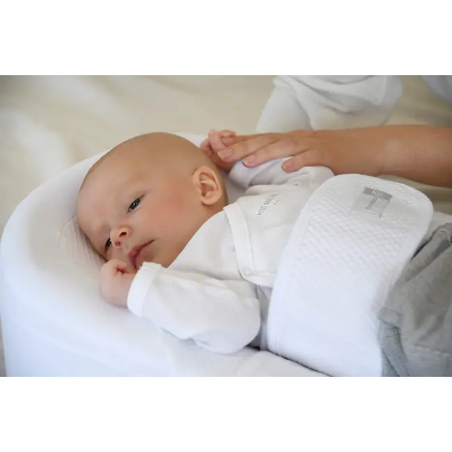 Baby nest ergonomic Red Castle Cocoonababy  10   Flori de Bumbac