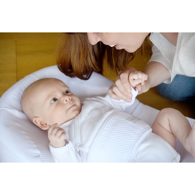 Baby nest ergonomic Red Castle Cocoonababy  10   Flori de Bumbac