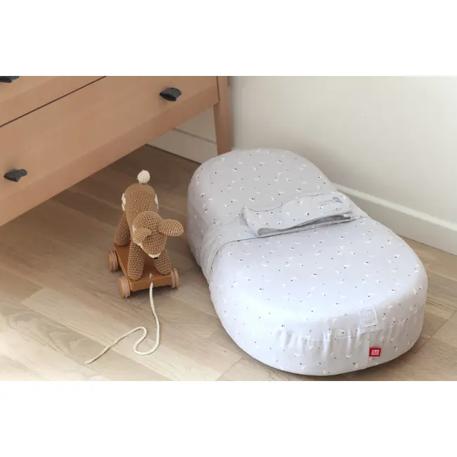 Baby nest ergonomic Red Castle Cocoonababy  10   Moon  Stars