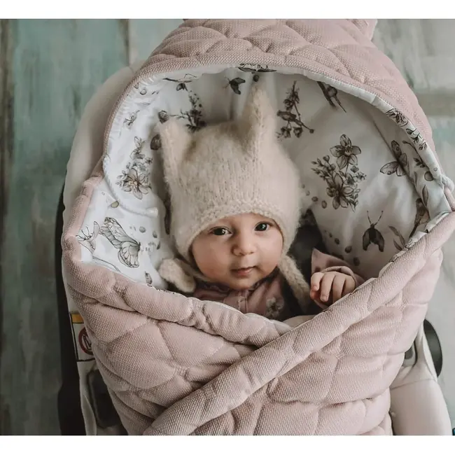 Paturica Universala Pentru Scoica Auto Bumbac   Catifea ,   Baloane - Caldura, Confort Si Siguranta In Fiecare Calatorie Pjb612431