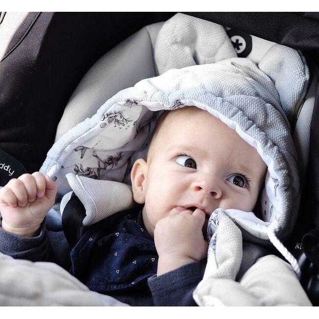 Paturica Universala Pentru Scoica Auto Bumbac   Catifea ,   Baloane - Caldura, Confort Si Siguranta In Fiecare Calatorie Pjb612431