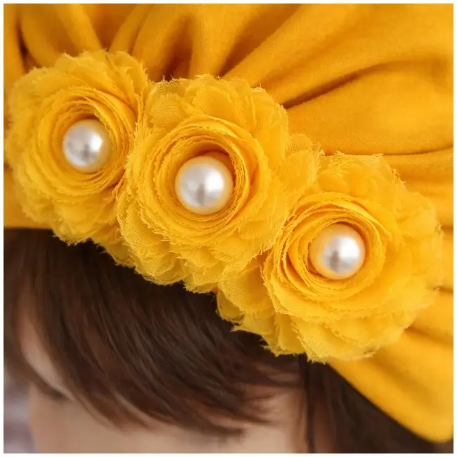 Caciulita galben mustar tip turban cu floricele cu perlute mdx-19057-1-ct4