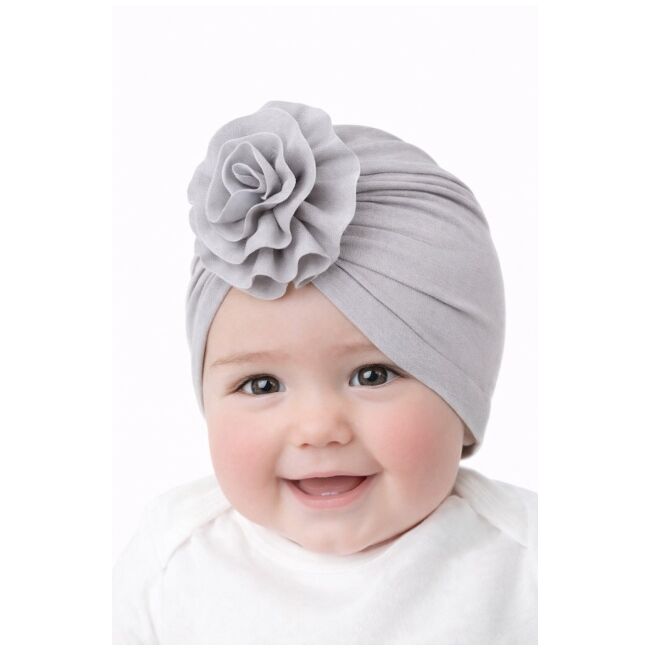 Caciulita gri tip turban cu floare aplicata in fata mbmz070-2-ct11