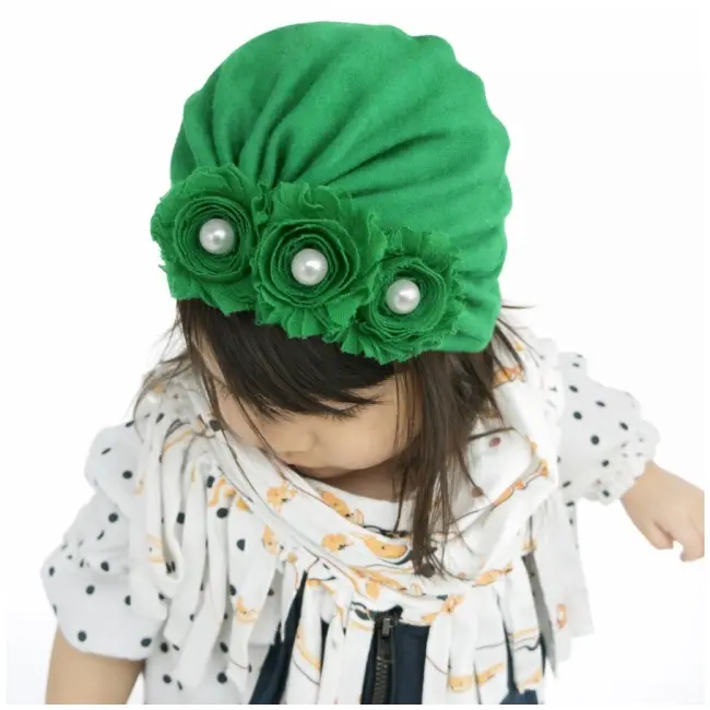 Caciulita verde tip turban cu floricele cu perlute mdx-19057-3-ct4