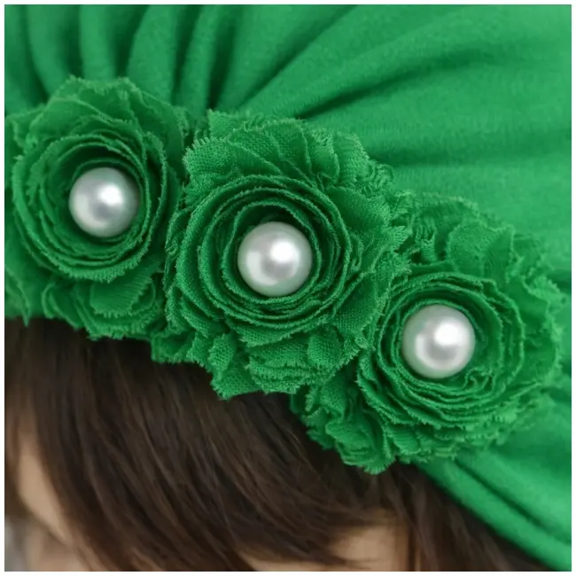 Caciulita verde tip turban cu floricele cu perlute mdx-19057-3-ct4