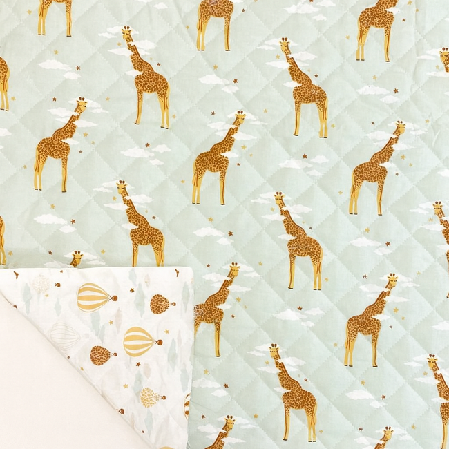 Paturica Bebelus Handmade Matlasata Din Bumbac Premium Cu Fata Dubla ,   Giraffe Head In Clouds, 135x100 Cm Pjb87662