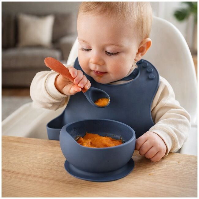 Set din silicon cu bol bavetica si lingurita pentru bebe - bleumarine addta59-2