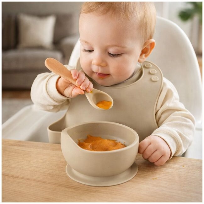 Set din silicon cu bol bavetica si lingurita pentru bebe - gri addta59-4