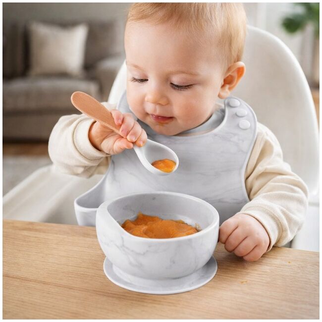 Set din silicon cu bol bavetica si lingurita pentru bebe - gri deschis addta59-5