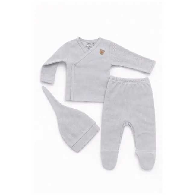 Set gri pentru bebelusi din bumbac cu bluza petrecuta, pantaloni si caciulita, roz tram0019