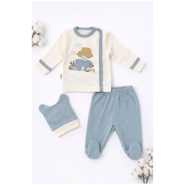 Set 0-3 luni bumbac 3 piese, bluza petrecuta cu nasturi, pantaloni cu botosei si caciulita trpb0058-cp1