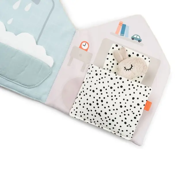 Jucarie senzoriala carticica de plus  casa lui Lalee Done by Deer Lalee Sand