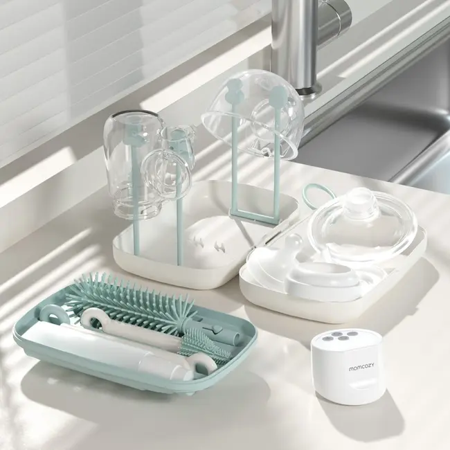 Set de perii pentru biberoane Momcozy 7 in 1 din silicon