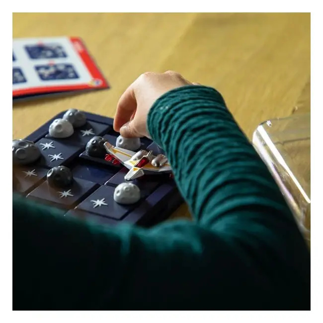 Smart games - asteroid escape, joc de logica cu 60 de provocari, 8+ ani, editie lb. romana - okesg426ro