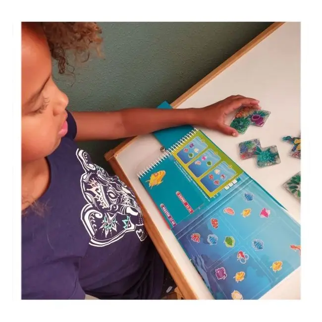 Smart games - coral reef, joc de logica cu 48 de provocari, 4+ ani, editie internationala - okesgt221-8