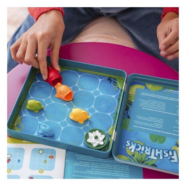 Smart games - fishtricks, joc de logica cu 48 de provocari, 5+ ani, editie internationala - okesgt2005