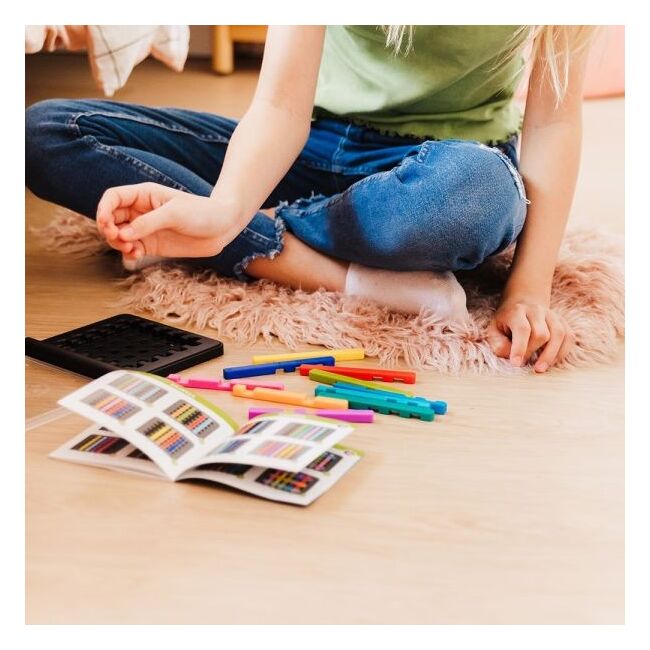 Smart games - iq stixx, joc de logica cu 120 de provocari, 7+ ani, editie lb. romana - okesg304ro