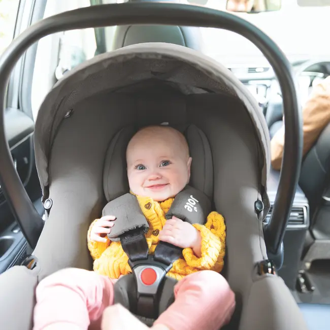 Joie - scoica auto i-snug 2 cu tetiera reglabila, 40-75 cm, raven, testata adac si certificata r129 bbbc1817carvn000