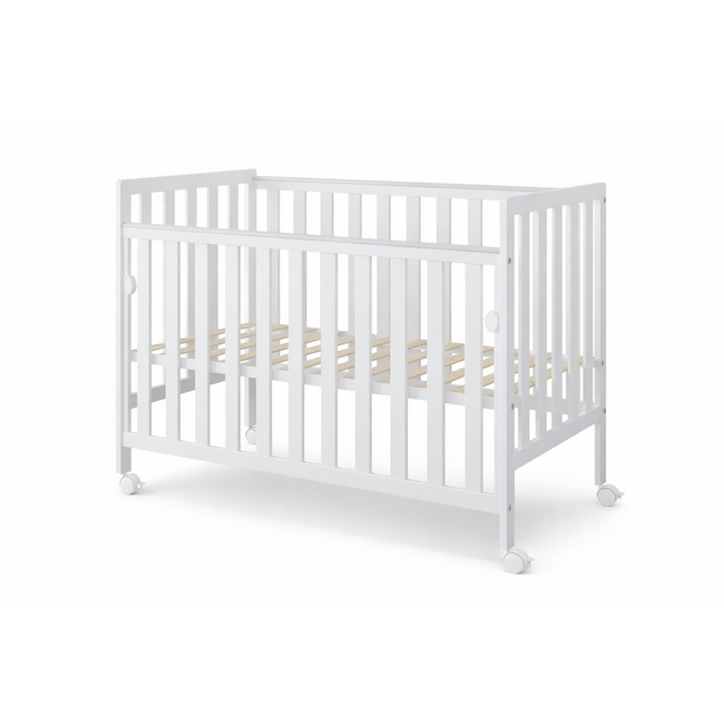 Patut Din Lemn Bambi Alb 120a 60 Cm Laterala Culisanta    Roti Cu Blocare    Protectie Silicon Pentru Dentitie    En 716-1 Pjbbambi120_w