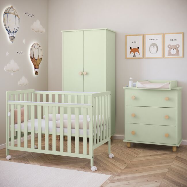 Patut Din Lemn Bambi Menta 120a 60 Cm Laterala Culisanta    Roti Cu Blocare    Protectie Silicon Pentru Dentitie    En 716-1 Pjbbambi120_m