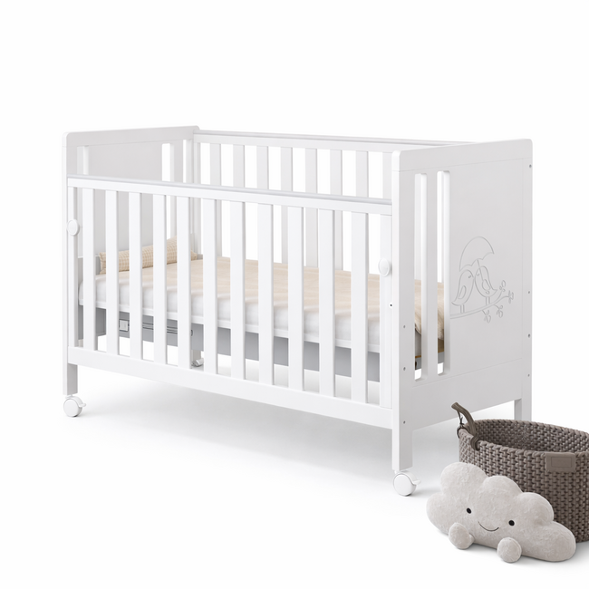 Patut Din Lemn Pasarele Alb 120a 60 Cm Laterala Culisanta    Protectie Silicon Pentru Dentitie    En 716-1 Pjbptaszki_w