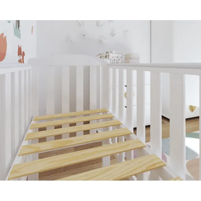 Patut Din Lemn Tobi Alb 100a 50 Cm Laterala Culisanta    Roti Cu Blocare    Protectie Silicon Pentru Dentitie    En 716-1 Pjbtobi_w