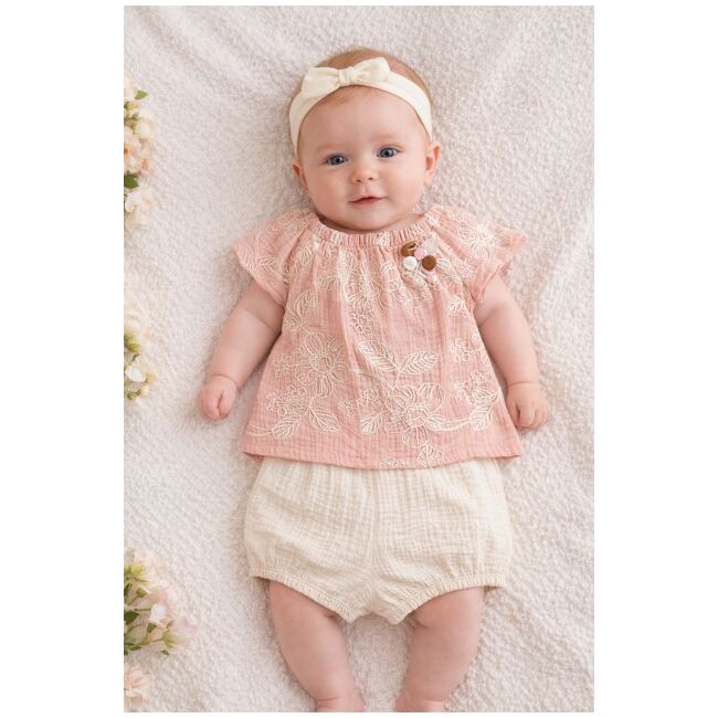 Set bebelusi fetita bluza roz cu broderie florala pantaloni scurti crem vara premium trpb0224