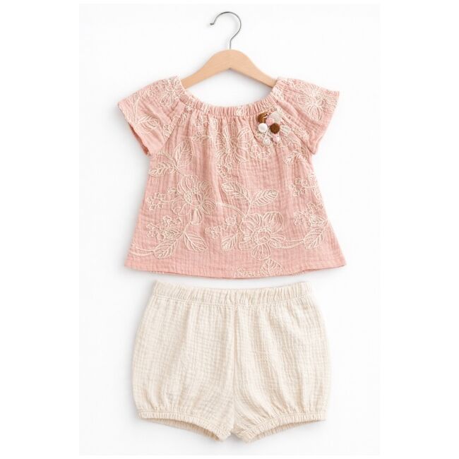 Set bebelusi fetita bluza roz cu broderie florala pantaloni scurti crem vara premium trpb0224