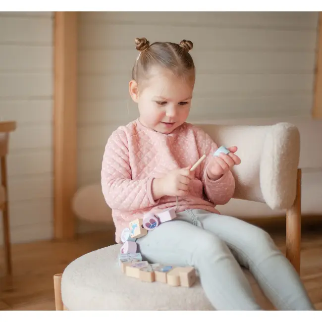 Jucarie Din Lemn, Cubika, “Joc de Indemanare Personaje de Poveste” - Pastel