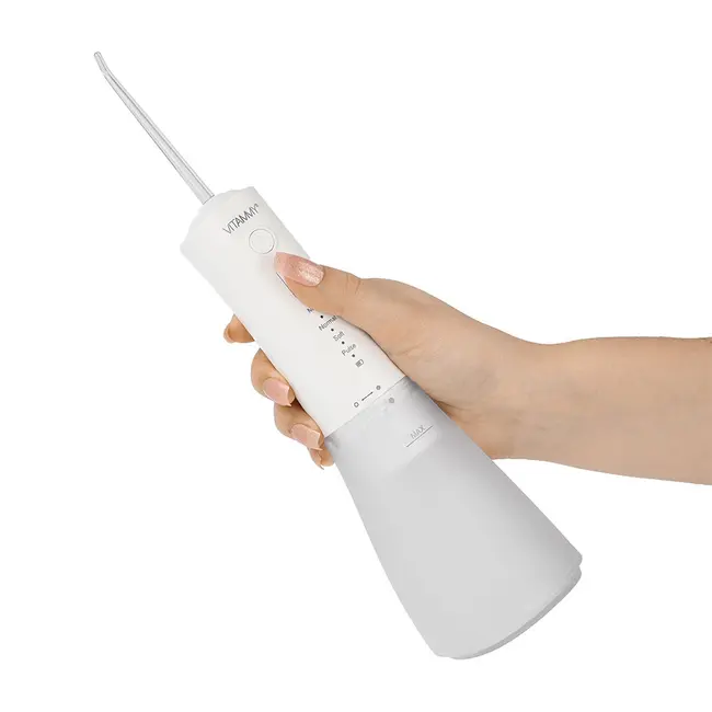 Irigator oral  dus bucal Vitammy Aquarius, 3 moduri de functionare, varf rotativ la 360 de grade, 4 duze, capacitate rezervor 320 ml, Alb BITvitammyaquarius