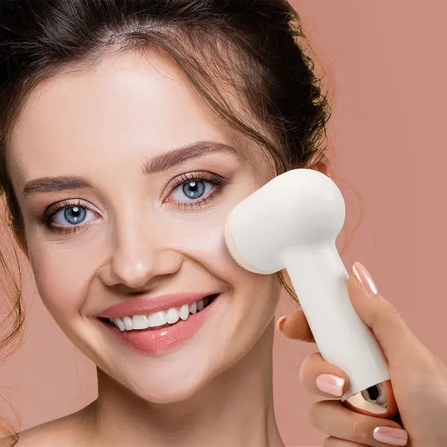 Perie rotativa de curatare a fetei Vitammy Softa, pentru fata, gat si decolteu, masaj, exfoliere, 400 rotatii min., cap de perie din silicon interschimbabil BITVitammySofta