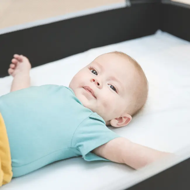 Joie - patut pliant cu 2 niveluri allura 120 cm, black ink bbbp1028kablk000