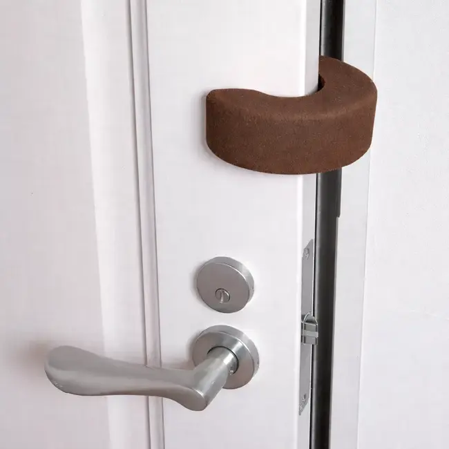 Set blocatoare siguranta copii pentru sertare, dulapuri si usi 9 buc