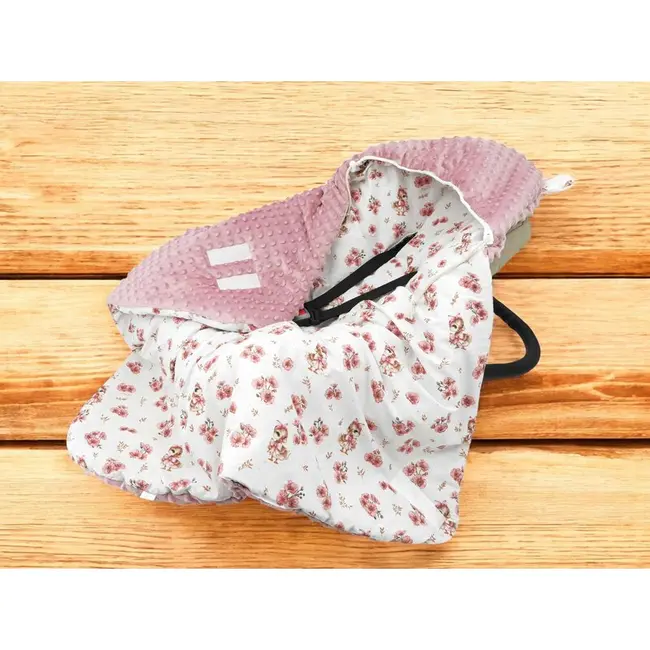 Paturica calduroasa, MimiNu, Pentru scoica, scaun auto/carucior, Cu gluga si urechi, Dimensiune 90x90 cm, Din Minky + Bumbac, Materiale certificate Oeko Tex Standard 100, Design, Ducklings Powdery Pink BYN6426972030816