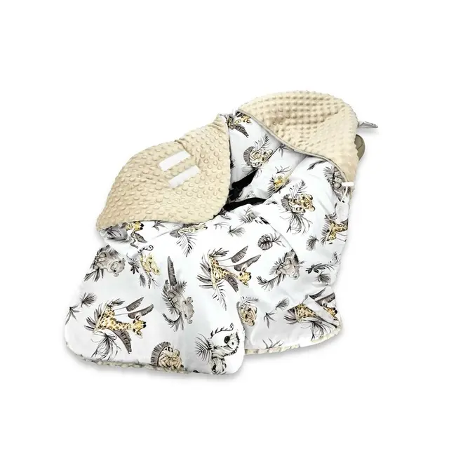 Paturica calduroasa, MimiNu, Pentru scoica, scaun auto/carucior, Cu gluga si urechi, Dimensiune 90x90 cm, Din Minky + Bumbac, Materiale certificate Oeko Tex Standard 100, Savanna BYN6426972030830