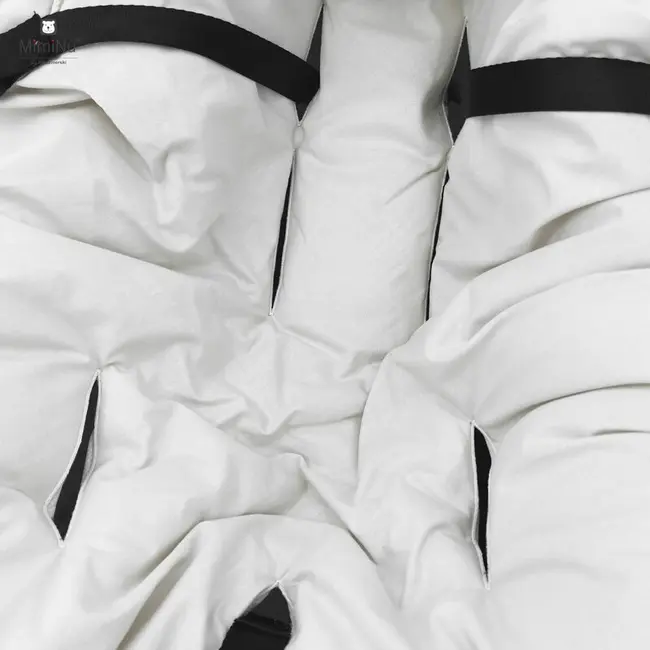 Paturica calduroasa, MimiNu, Pentru scoica, scaun auto/carucior, Cu gluga si urechi, Dimensiune 90x90 cm, Din Minky + Bumbac, Materiale certificate Oeko Tex Standard 100, Savanna BYN6426972030830