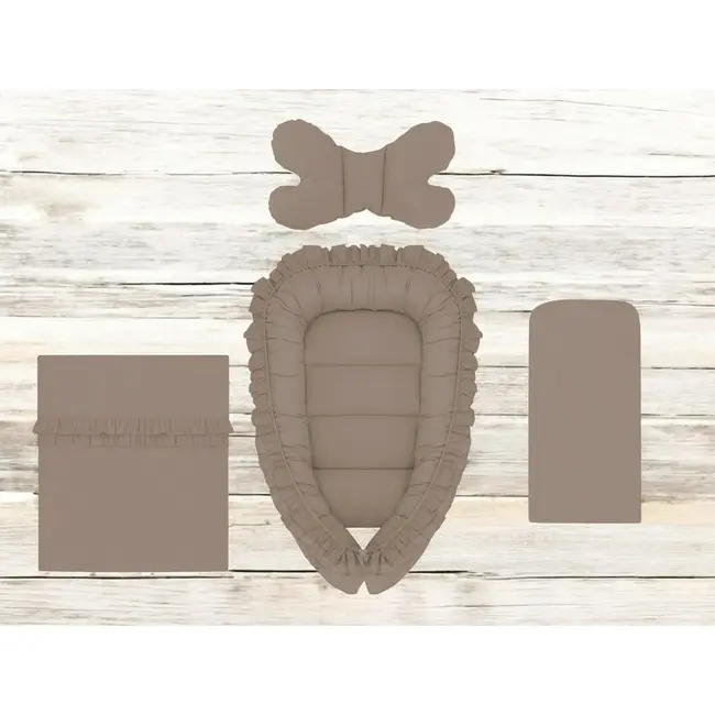 Set 4 in 1 Cosulet bebelus, MimiNu, Baby Cocoon 75x55 cm, Cu volanase, Husa bumbac, Din bumbac certificat Oeko Tex Standard 100, Cu paturica cu volanase 50x70 cm, Cu salteluta, Cu perna fluture, Colectia Royal, Mocha BYN6426972031110