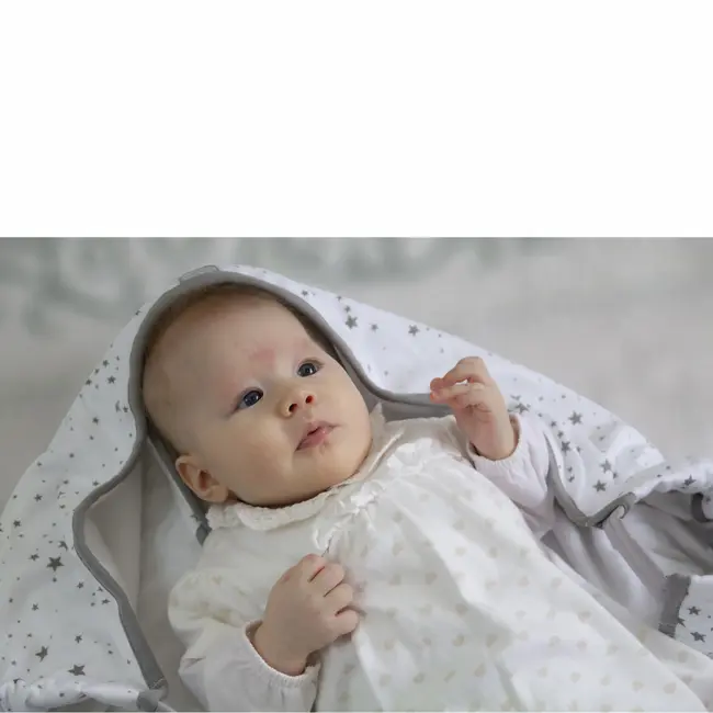 Paturica cu sistem multifunctional BabyJem Carrier Alb pentru transport bebelusi JEMbj_643