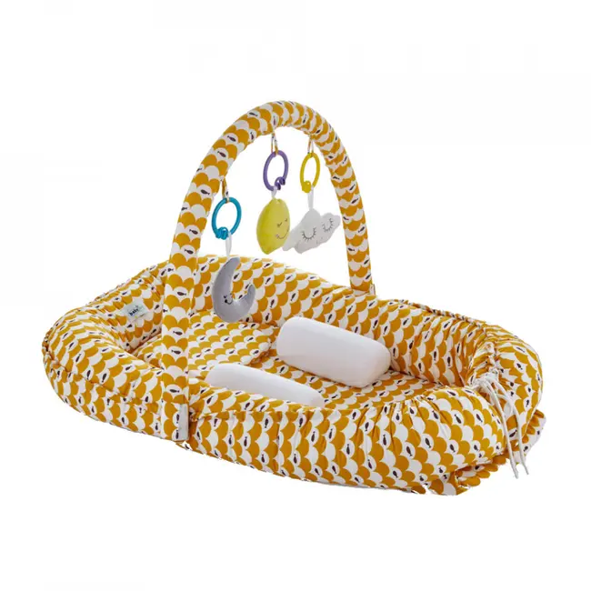 Salteluta BabyNest cu bara jucarii Between parents (Culoare: Gri) JEMbj_4894